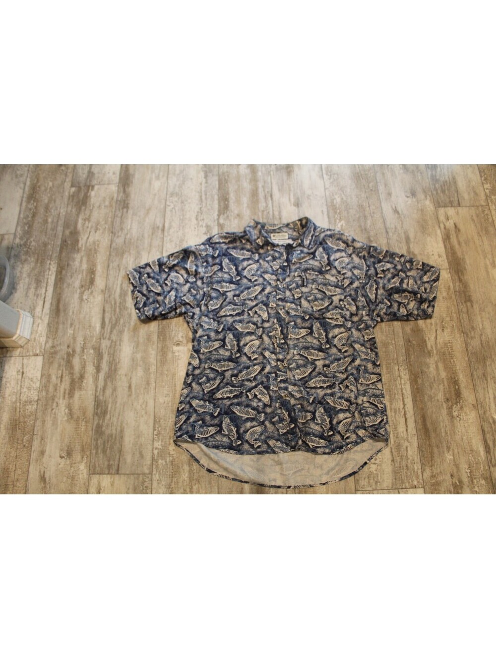 Columbia XL Fish Print Rayon Linen Fishing Shirt Vintage